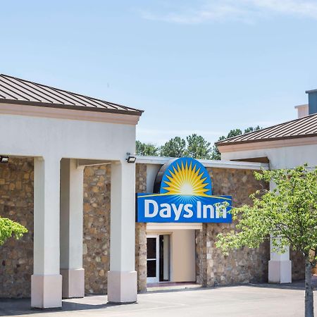 Days Inn By Wyndham Charlottesville/University Area Extérieur photo