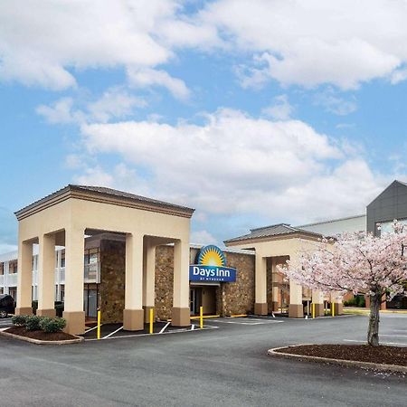 Days Inn By Wyndham Charlottesville/University Area Extérieur photo