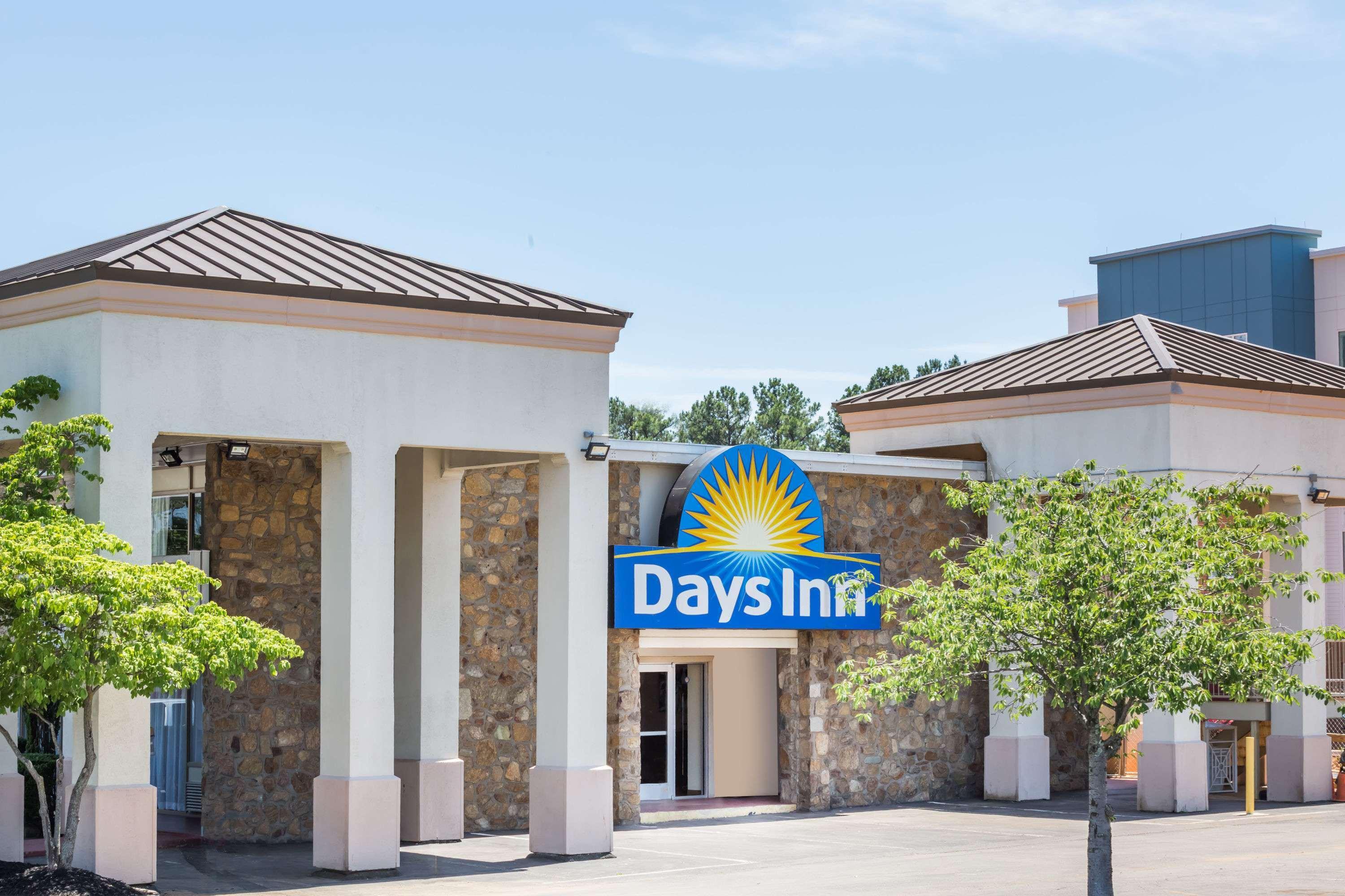 Days Inn By Wyndham Charlottesville/University Area Extérieur photo