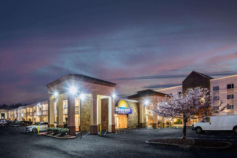 Days Inn By Wyndham Charlottesville/University Area Extérieur photo